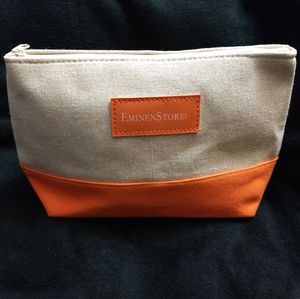 💚$5 or 3/$10 NWOT Cosmetic bag